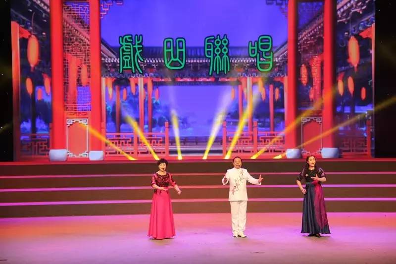 1565337789483089.jpg 整台晚会运用先进的声