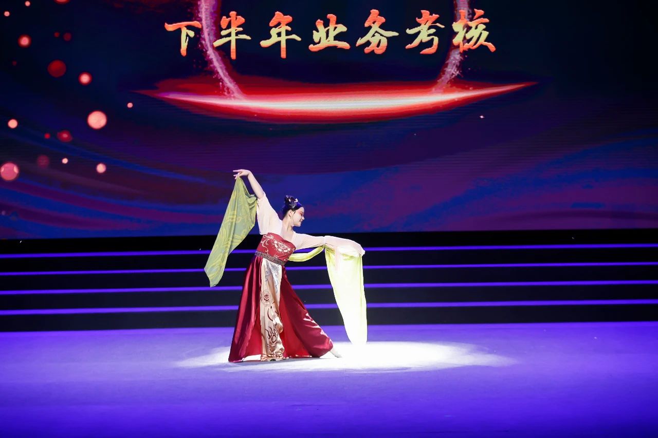 微信图片_20210122093244.jpg 丰南百花艺术团2020年度岗位大练兵